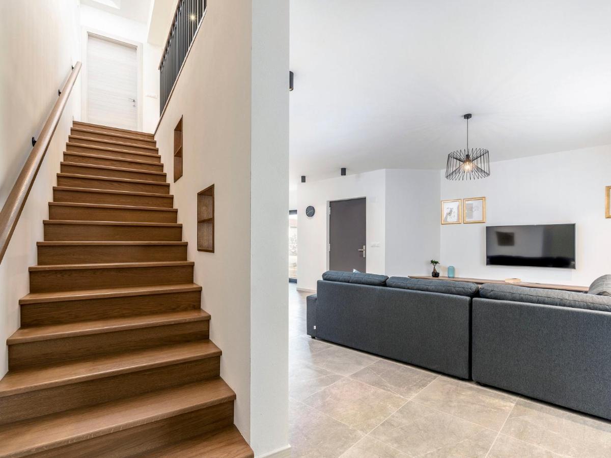 Holiday Home Villa Isabela - Prc423 By Interhome Nova Vas  ภายนอก รูปภาพ